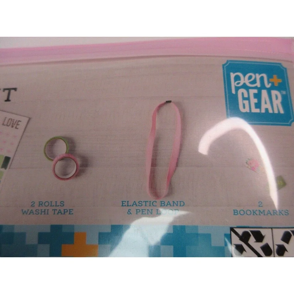pen + GEAR lot pen+gear